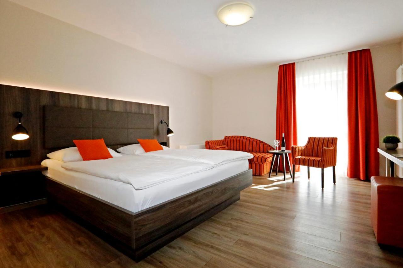 Landhotel Altes Wasserwerk Gbr Freinsheim Exterior foto